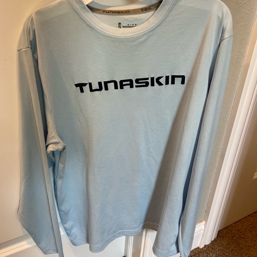 Skin Light Blue Performance Shirt
